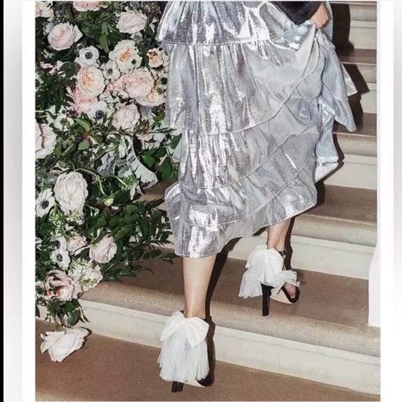 ANTONIO MELANI x Born on Fifth Elle Satin Tulle Bow
Back Heels - Picture 7 of 15